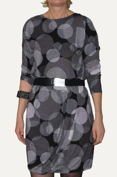 Raglankleid mit Faltenwurf